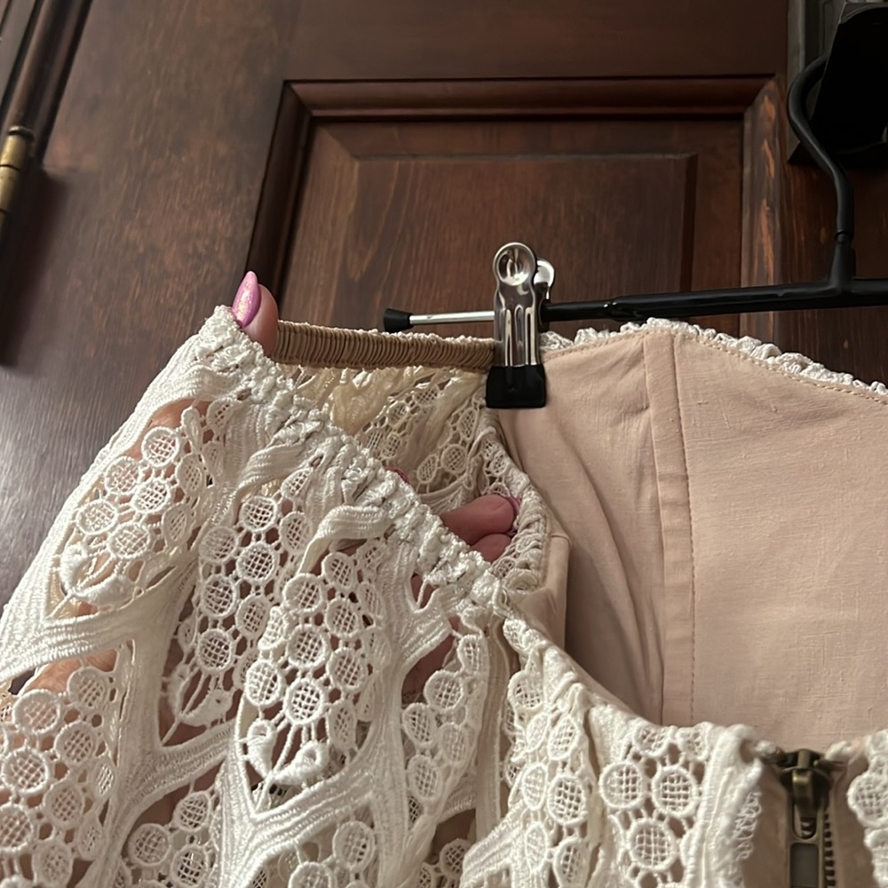 Stone Cold Fox Lace Iowa Dress - Picture 9 of 11